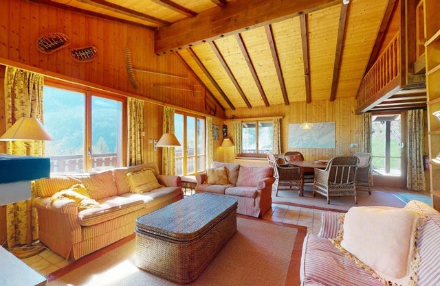 Warm chalet with a nice exterior in Les Marécottes