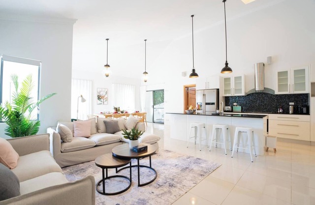 Warm Family Nest 5 Bedrooms