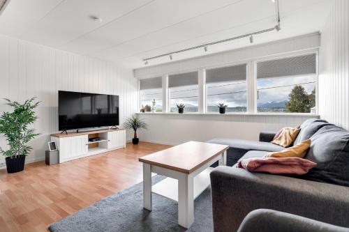 Warm Nordic Home I Family Stay I Free Parking