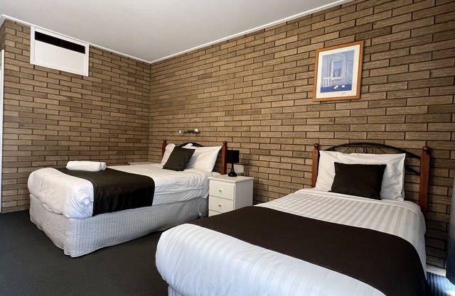Warrina Motor Inn Wodonga CBD