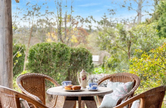 Warriwul Cottage - luxurious rural barn-style cottage in the heart of Berry