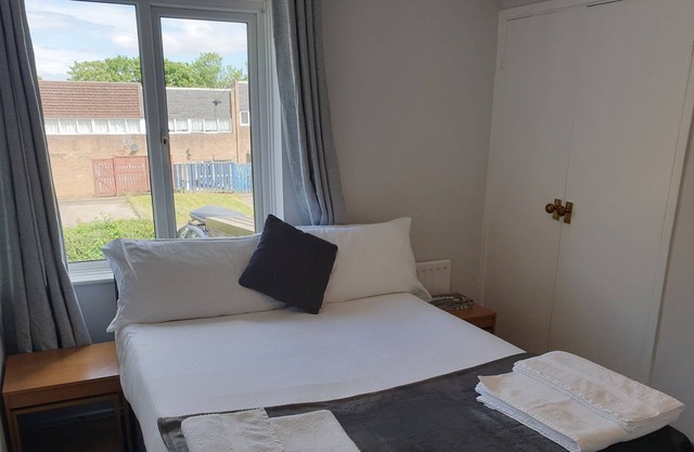 Washington's Diamond 3 Bedroom House Sleeps 6Guest