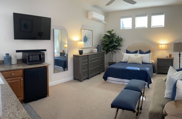 Waste Management Open Golf - Perfect Location. Sleeps two.