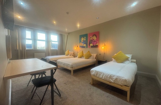 Wasters Arts Bar Hotel