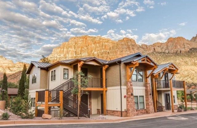 Watchman Villas