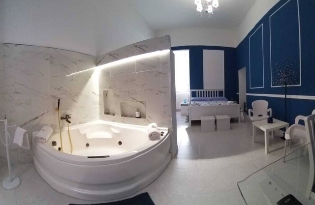 Water Room Suite