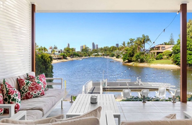 Water View Family Getaway - WiFi, Pool, BBQ