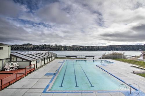 Water Views and Marina Access Port Ludlow Getaway