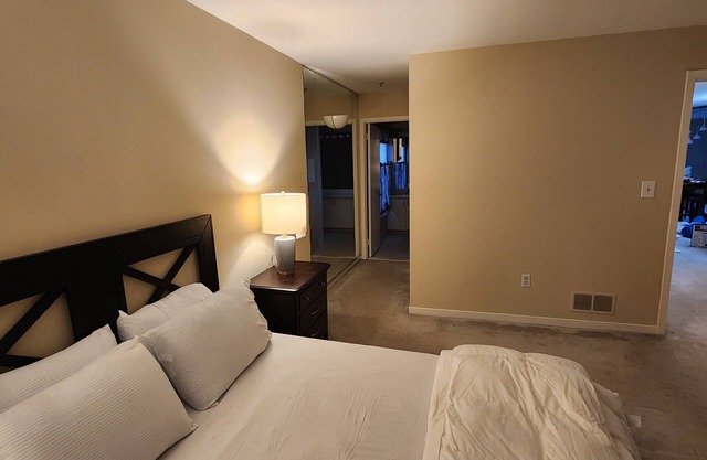 Water views of the Delaware River. Loads of natural light. Pet Friendly