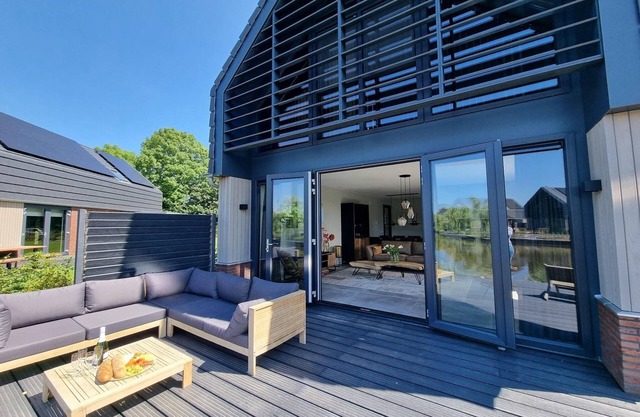 Water Villa in Balk by Slotermeer Lake