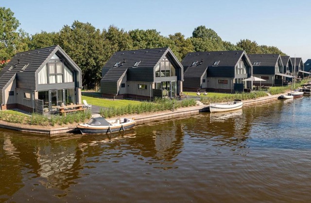 Water Villa in Balk with Private Jetty