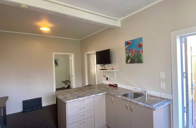 Waterfront | Affordable | Location | Unit 7, Waterfront | Affordable | Location