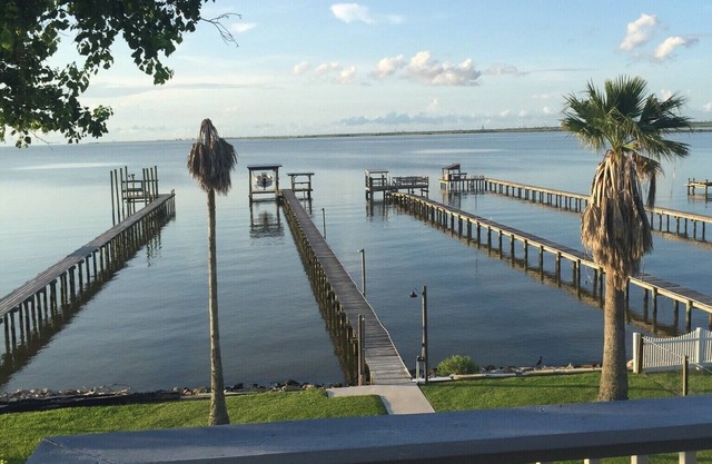 Waterfront Bay House with Elevator, 350' Lighted Fishing Pier with Boat Lift.