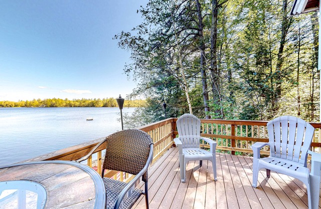 Waterfront cabin with private beach, amazing lake views, firepit, deck, & grill