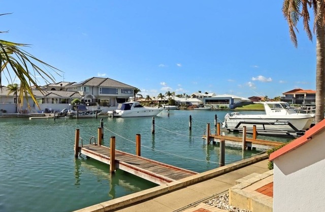 Waterfront Canal Property - Close to Foreshore, Shopping Precinct and Cafes