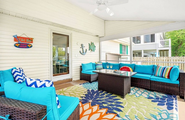 Waterfront Coastal Casual Home with Screened Deck + Boat Dock + Dog-Friendly!