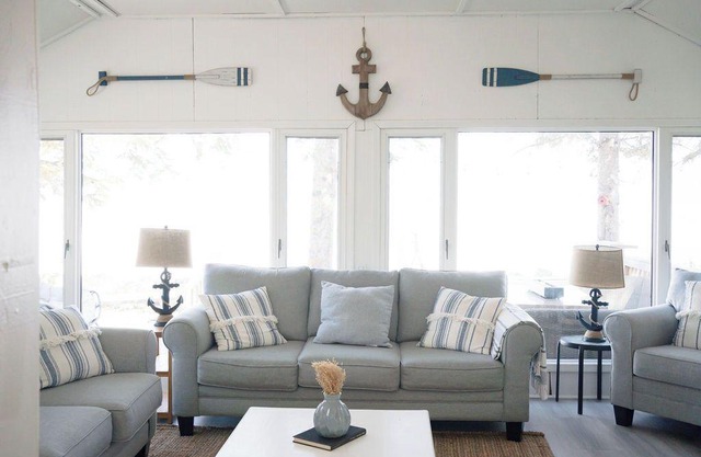 Waterfront Coastal Themed Cabin