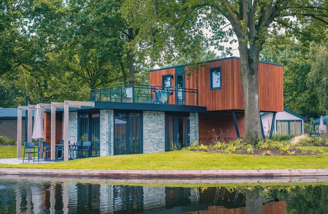 Waterfront, Compact living room, With balcony