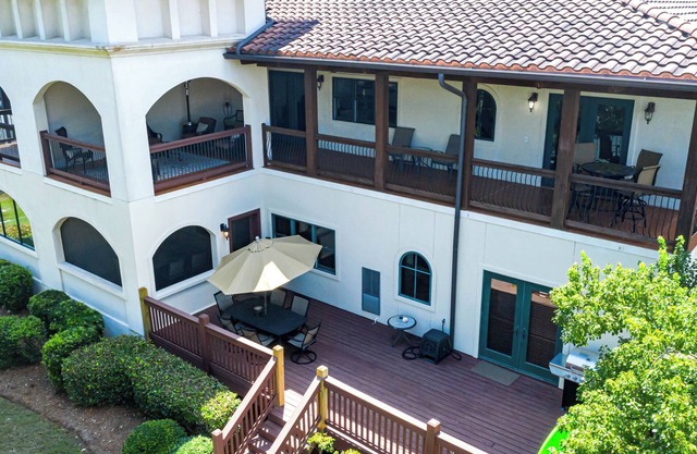Waterfront Cuscowilla Villa 2 Bedroom Suite on Lake Oconee with assigned Boat Slip