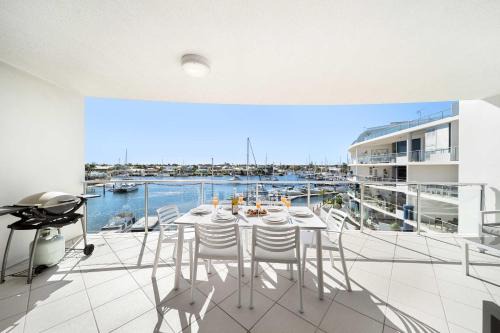 Waterfront Elegance with Pool & Jetty Access