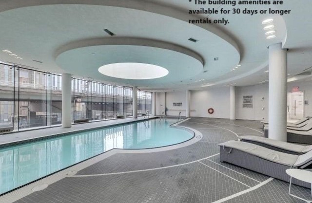 Waterfront/Ent. District Condo-MTCC + Free Parking