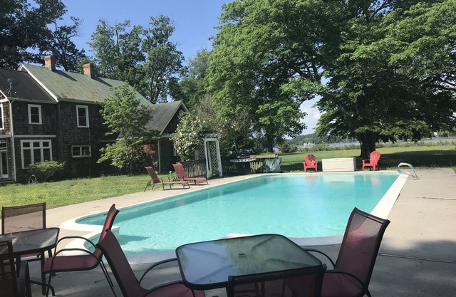 Waterfront Farmhouse, Private Pool, Dock, 2 Master Suites + optional guesthouse