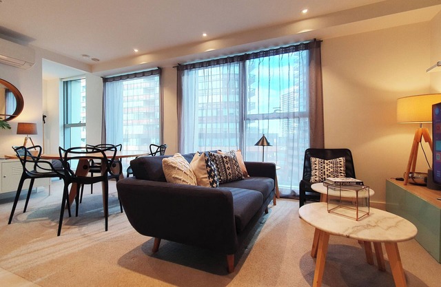 Waterfront fully furnished apartment within free tram zone and free parking bay.