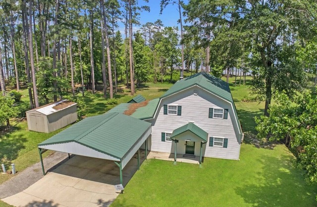 Waterfront Home on South End of Lake Sam Rayburn in Westwood Subdivision