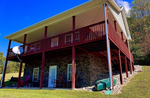 Waterfront Home on Nolin Lake Near Mammoth Cave - Dogs OK!