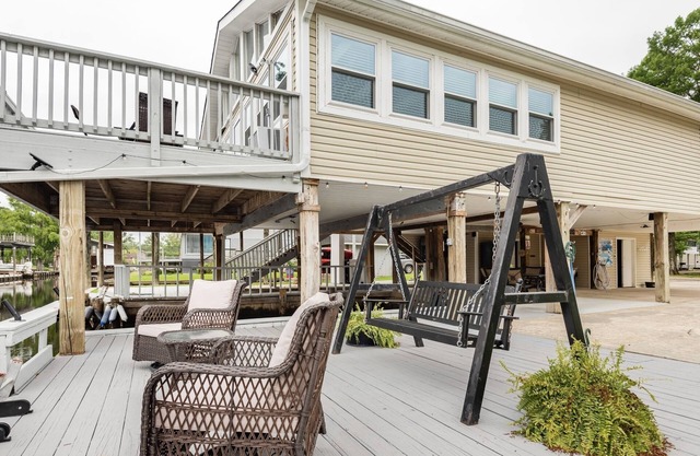 Waterfront Home w/Private Boat Slip on Blood River-Short drive to New Orleans