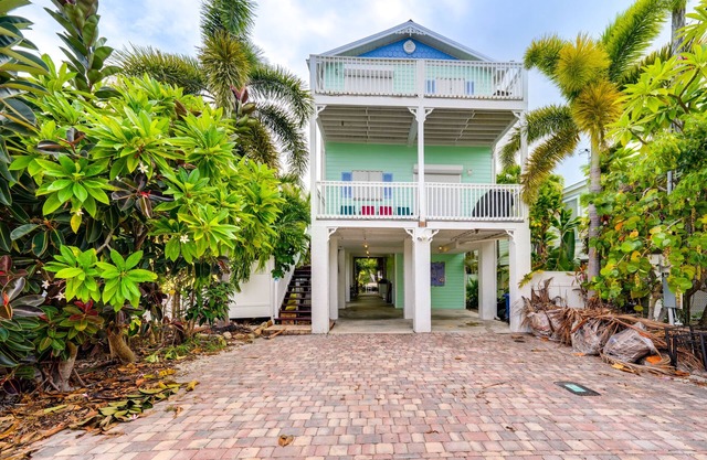 Waterfront Key West Oasis w/Float Dock!