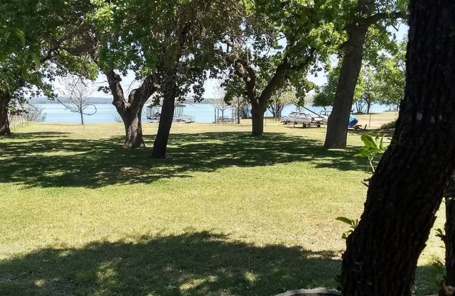 Waterfront Lake Buchanan!