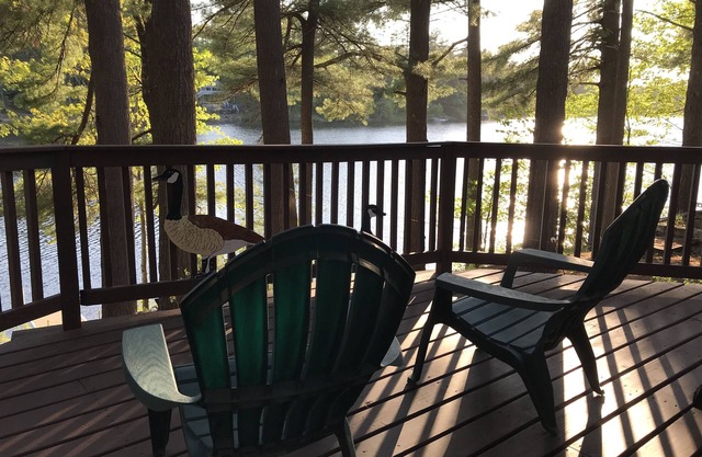 Waterfront Lake House, your perfect getaway in Maine