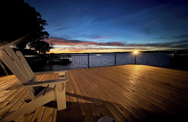 Waterfront Lake Suite in the Shoals