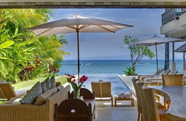 Waterfront Luxury 4BR Villa - Candidasa! 6Min Drive To The Beach! W/Swim Pool!