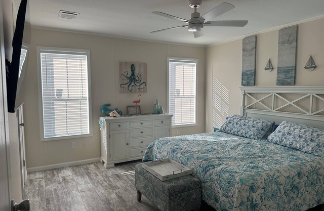 Waterfront Paradise - 2BR/2BA Home with Gulf Access in Pine Island, FL