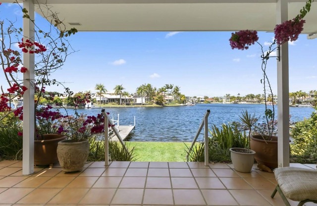 Waterfront Pet Friendly House - 11 Seamount Quay