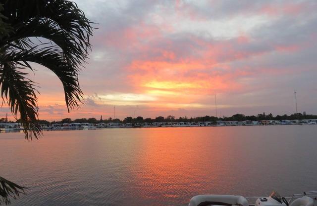 Waterfront property in private park for seniors