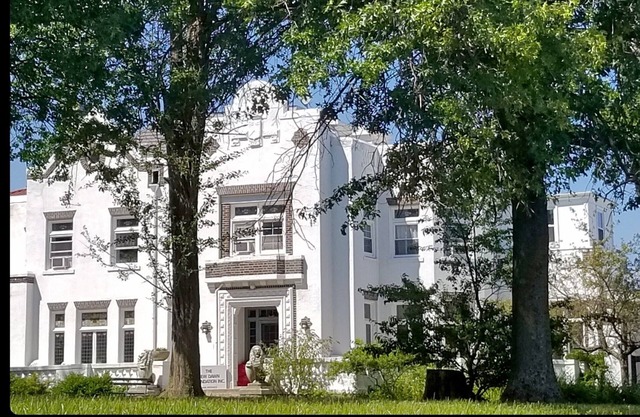 Waterfront Retreat Center for Health & Wellness