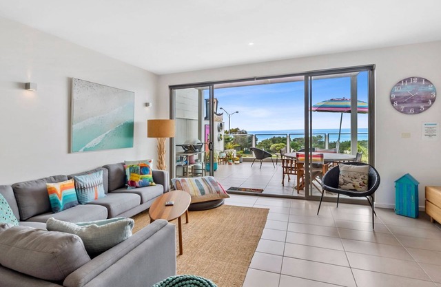 Waterfront Seven - In the heart of Lorne