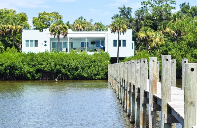 Waterfront Sunset View Home W/Pool. King bed