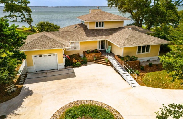 Waterfront w/New Saltwater Heated Pool, Private Pier and Basketball Hoop.