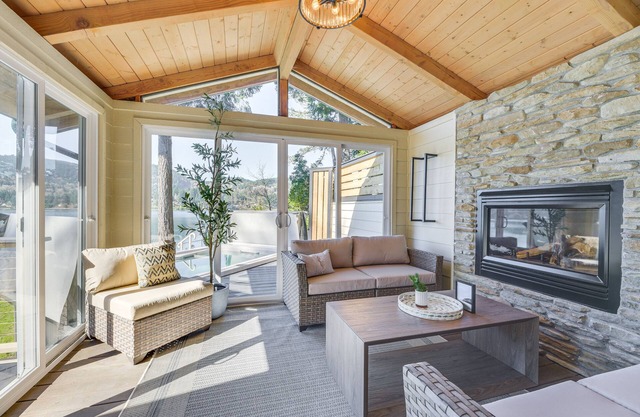 Waterfront Washington Getaway w/Hot Tub & Deck!