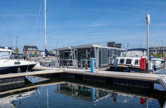 Waterlodge in Kamperland by Veerse Meer