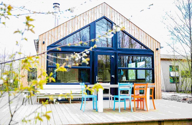 Waterlodge Skries in Nes