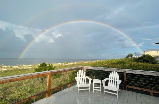 Waters Edge Beachfront Private Residence - Ground Level Home