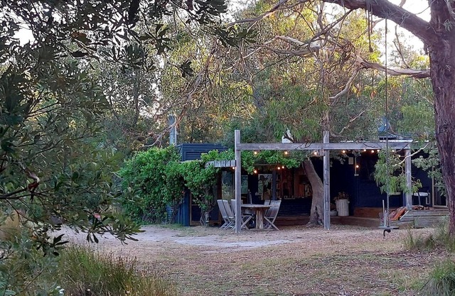 Waters Unique property in Venus Bay set in rural conservation coastal woodland