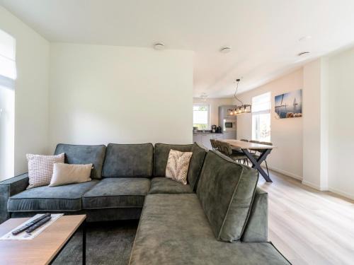 Waterside Retreat Sauna, Garden and Fishing Jetty, cleaning included