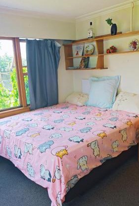 Wavely Park master bedroom