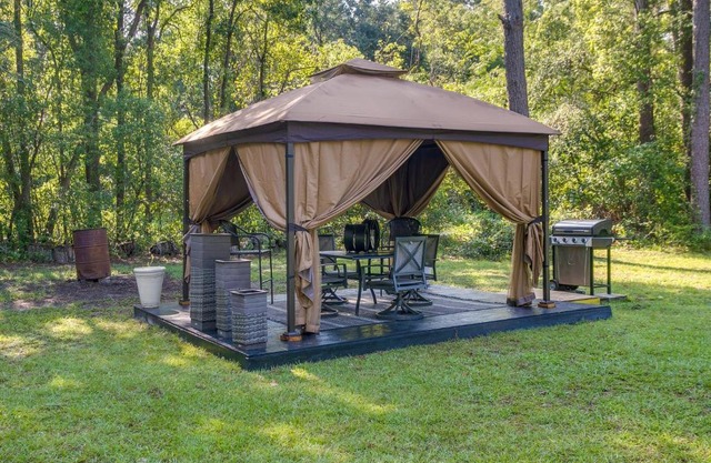 Waycross Vacation Rental with Private Backyard!